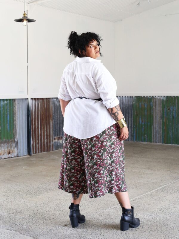 Wide Leg Cropped Chelsea Pant // Rokewood Print - Image 3