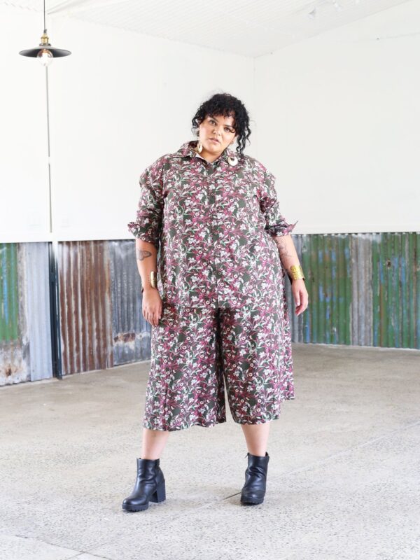 Wide Leg Cropped Chelsea Pant // Rokewood Print - Image 4