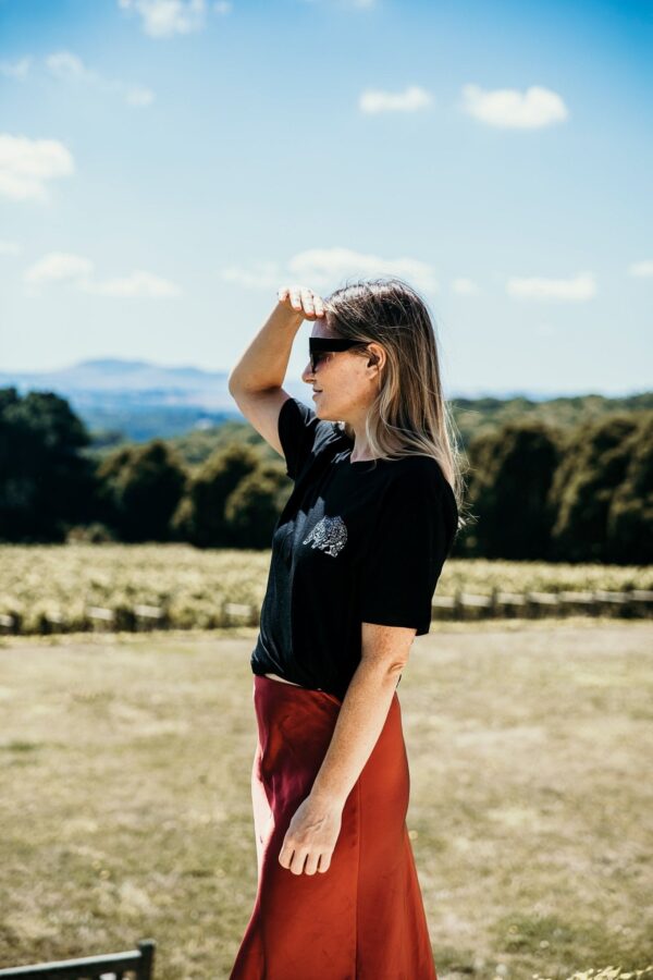 WOMBAT Pocket Unisex Tee - Image 3