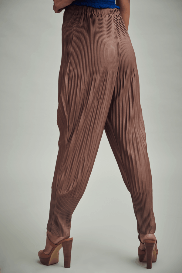 Irregular Pleat Drum Pant - Image 17