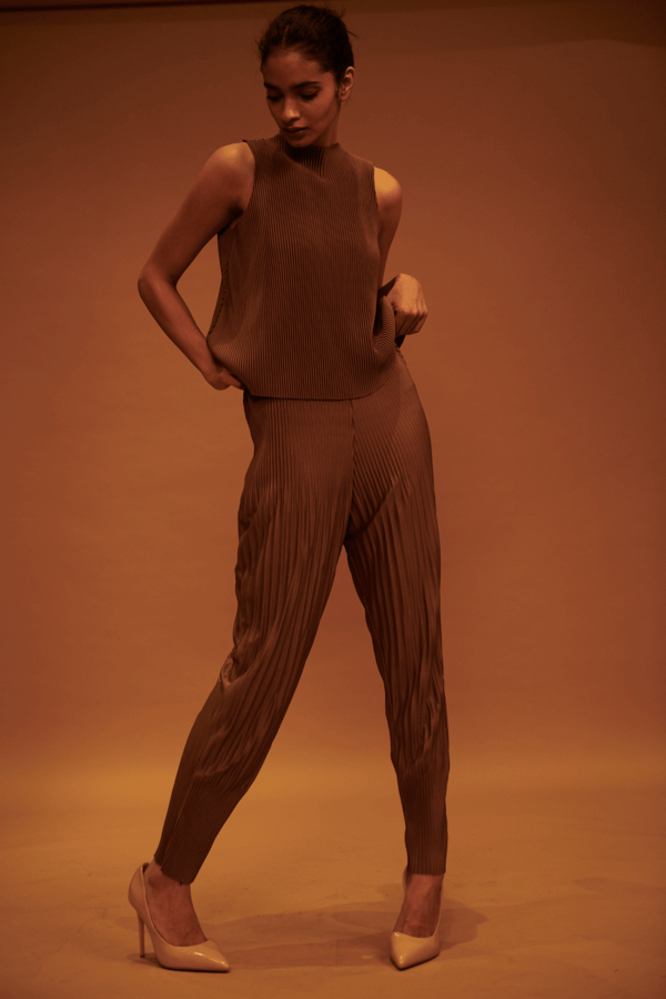 Irregular Pleat Drum Pant - Image 11