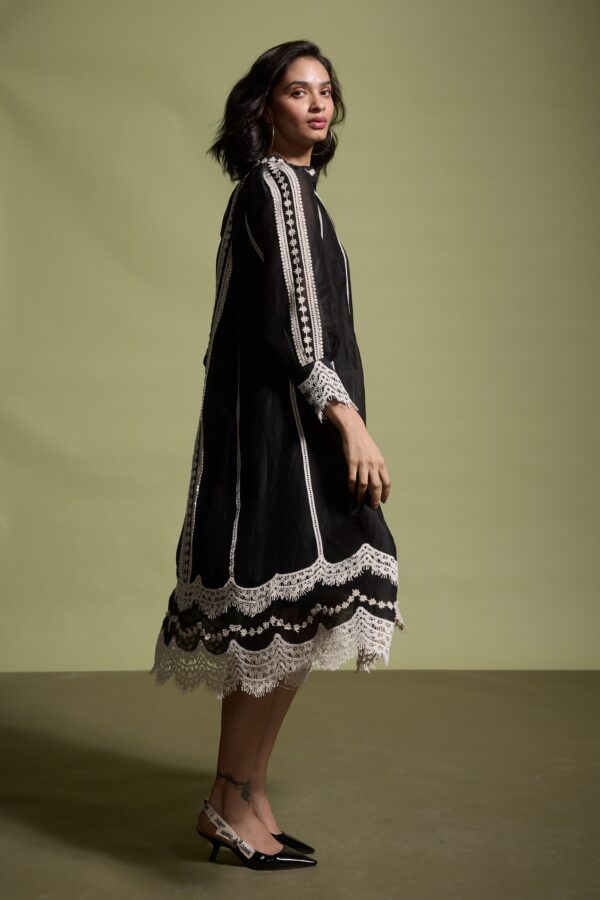 Linen Lace Midi - Image 8