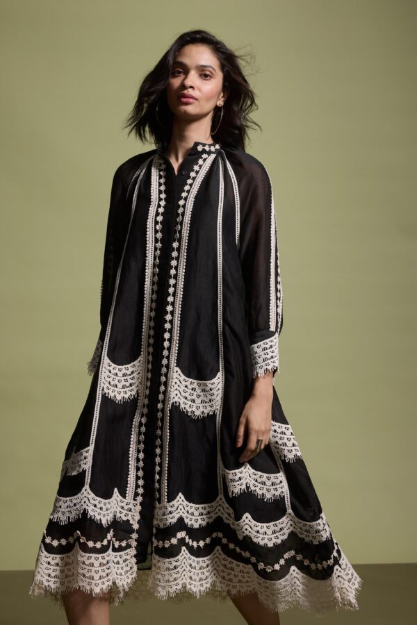 Linen Lace Midi - Image 18