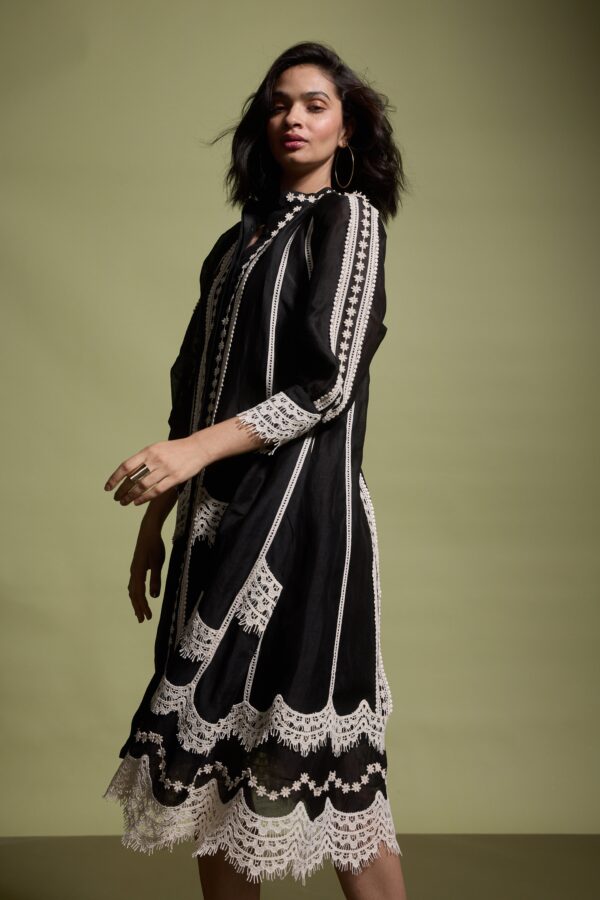Linen Lace Midi - Image 27