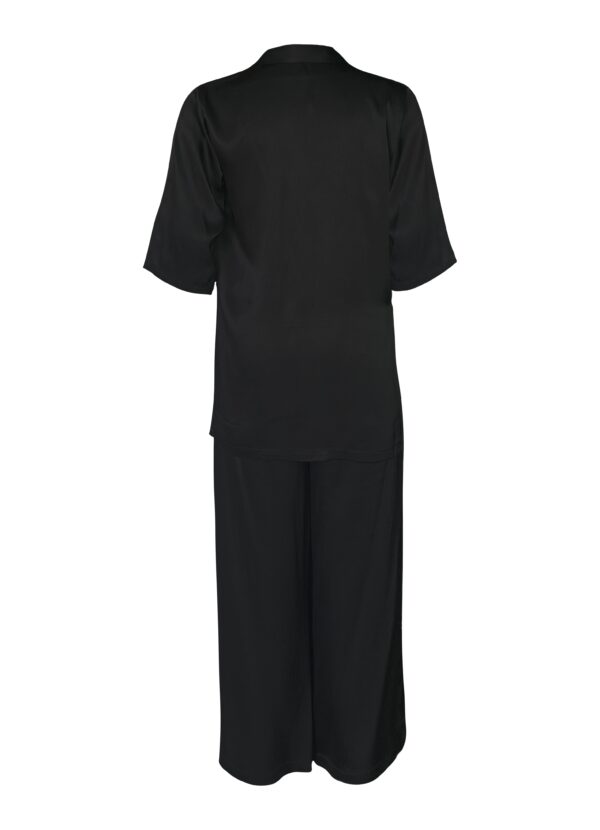 Placement Dori Embroidered Set - Image 3