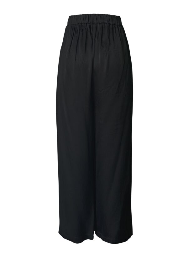 Placement Dori Embroidered Set - Image 12
