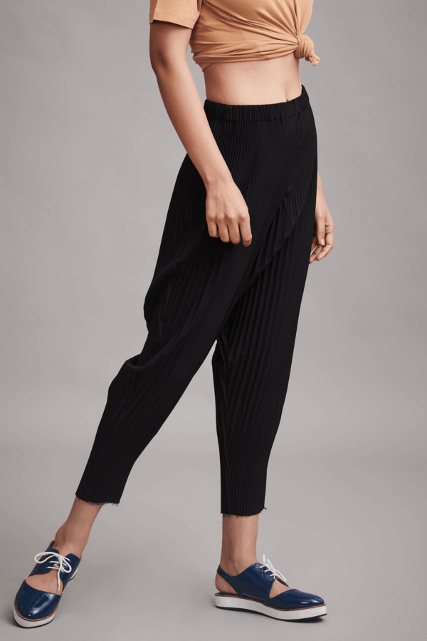 Irregular Pleat Drum Pant
