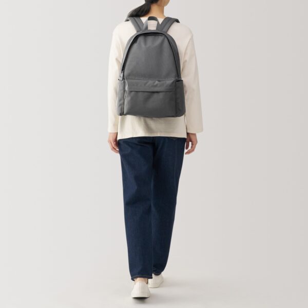 Less Tiring Water Repellent Backpack - Image 10