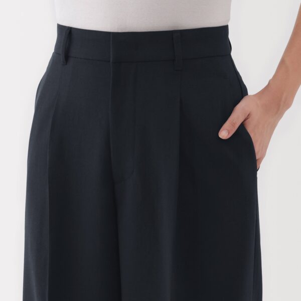 Women's Water Repellent Pleated Straight Pants - Image 7