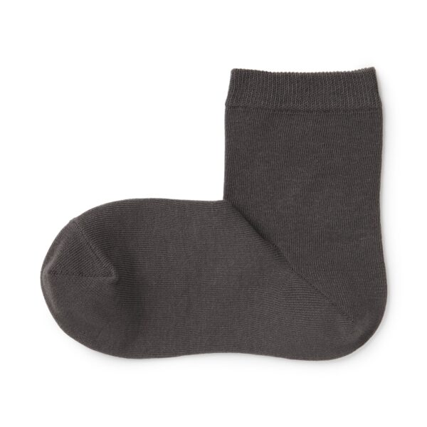 Right Angle Loose Top Short Socks - Image 24