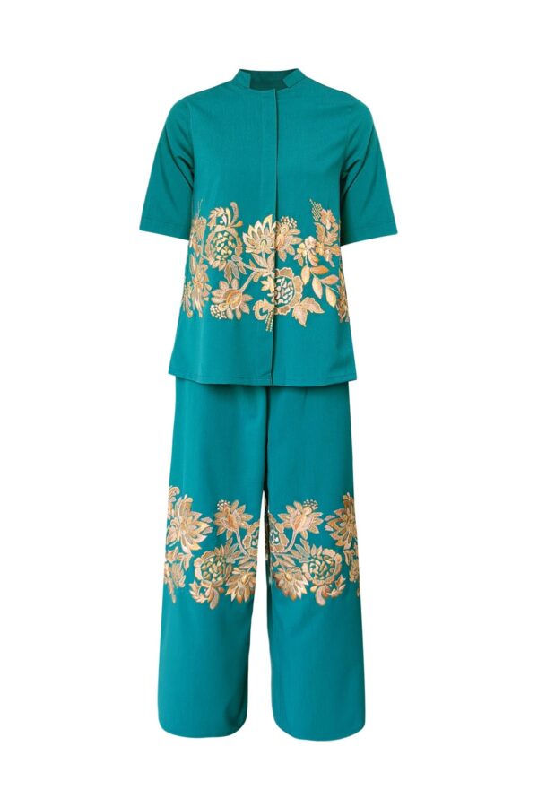 Placement Embroidered Set - Image 2