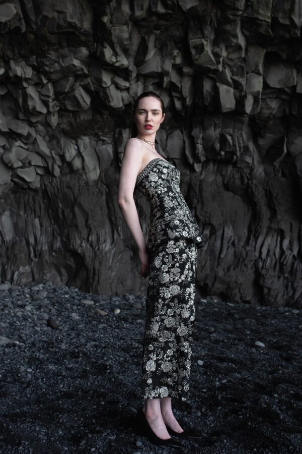 Metallic Embroidered Wide Legged Pant - Image 6