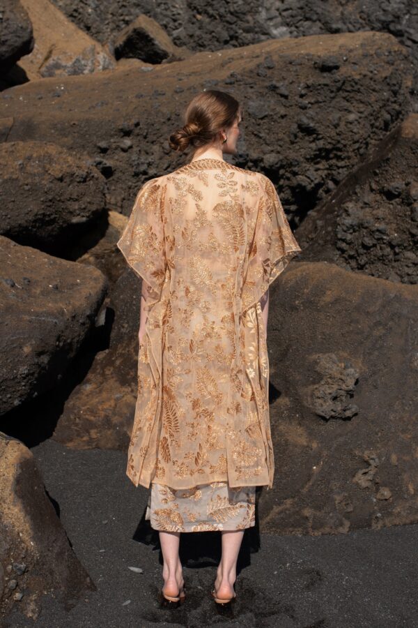 Metallic Badla Stitch Cape - Image 4