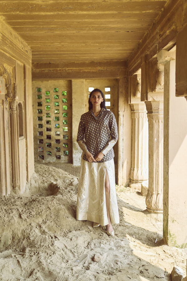 Brocade Shirt, Bralette and Maxi-Skirt Set - Image 16