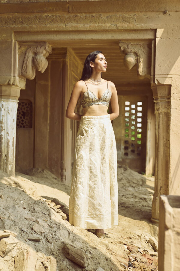 Brocade Shirt, Bralette and Maxi-Skirt Set - Image 25