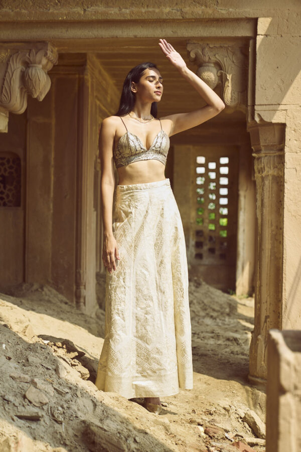 Brocade Shirt, Bralette and Maxi-Skirt Set - Image 26