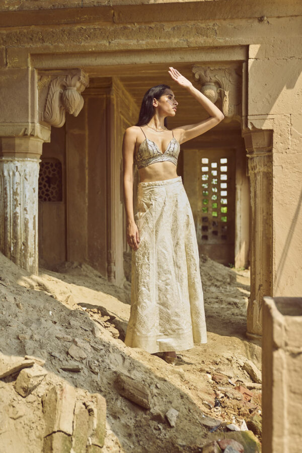 Brocade Shirt, Bralette and Maxi-Skirt Set - Image 28
