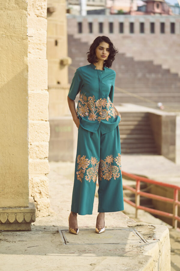 Placement Embroidered Set - Image 6