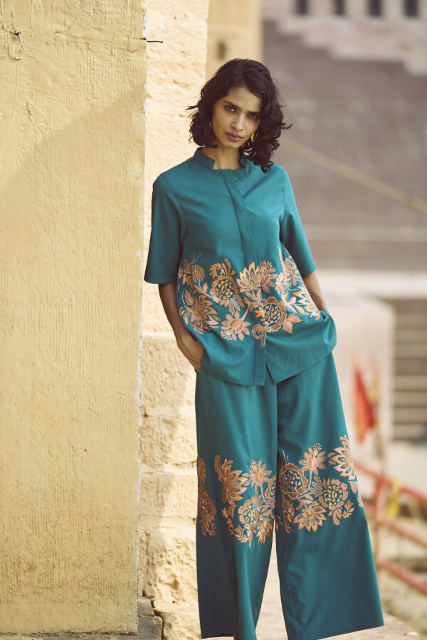Placement Embroidered Set - Image 13