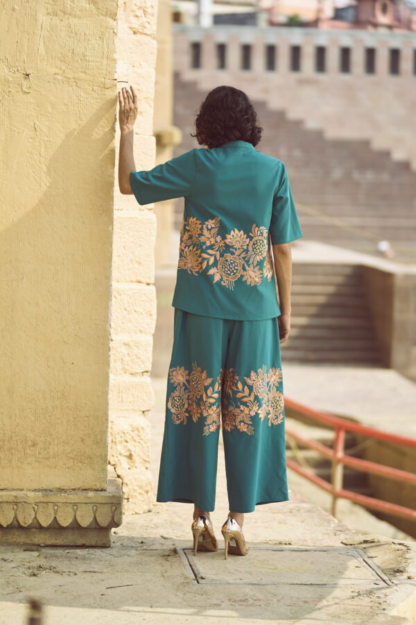 Placement Embroidered Set - Image 16