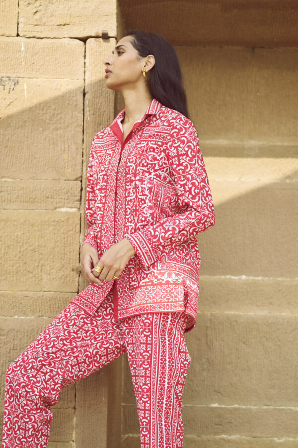 Baroque Porcelain Print Shirt - Image 17