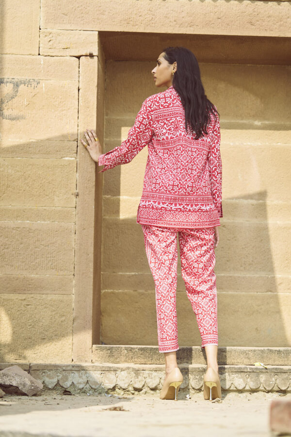 Baroque Porcelain Print Shirt - Image 18