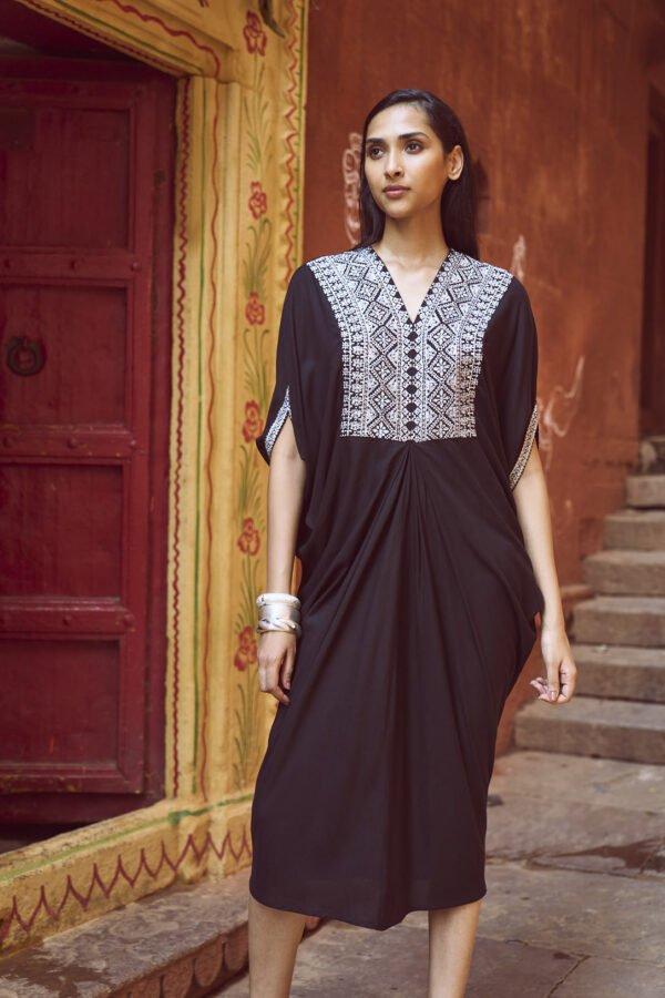 Embroidered Bib Kaftan - Image 13