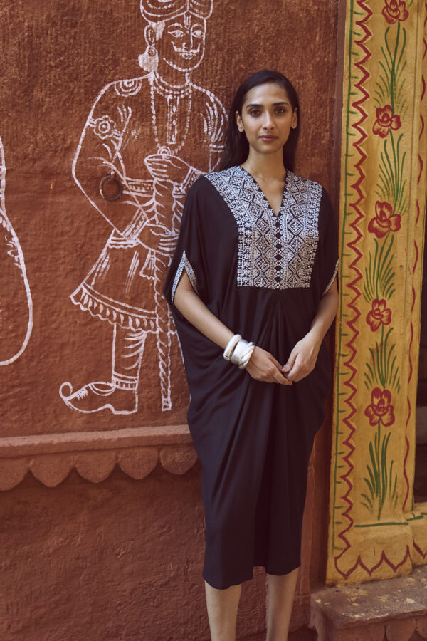 Embroidered Bib Kaftan - Image 16