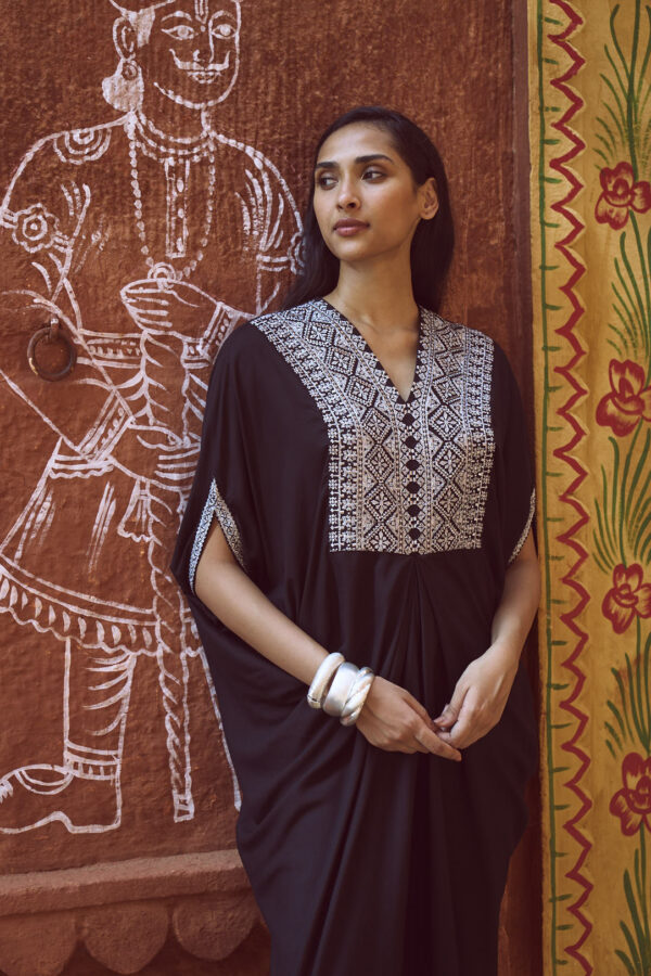 Embroidered Bib Kaftan - Image 17