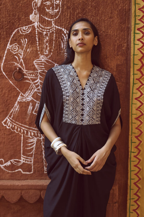 Embroidered Bib Kaftan - Image 21