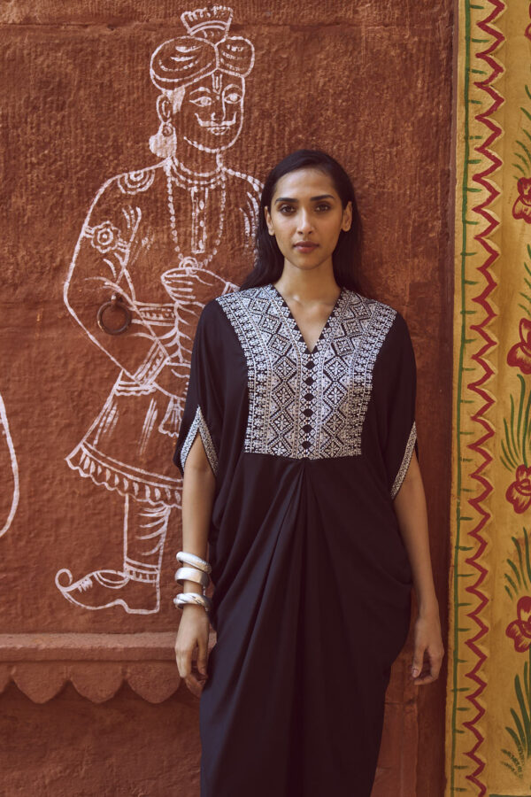 Embroidered Bib Kaftan