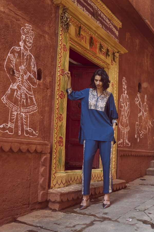 Embroidered Teal Top - Image 3
