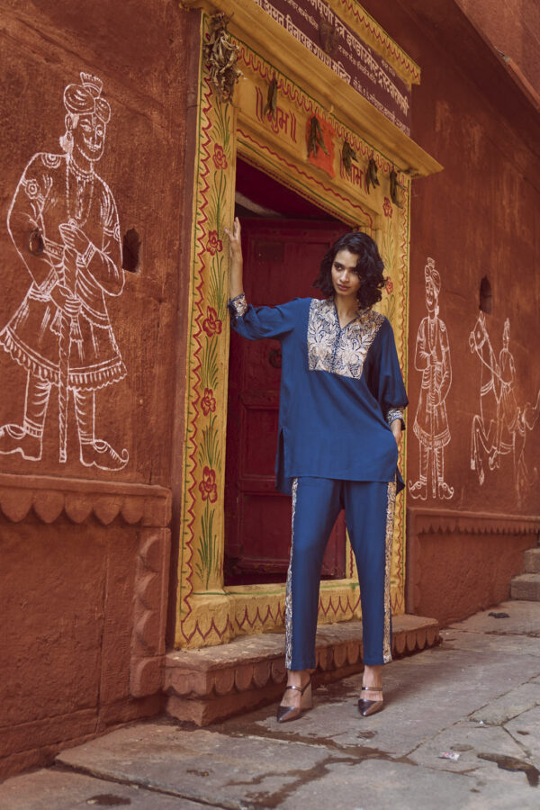 Embroidered Teal Pant Set - Image 10
