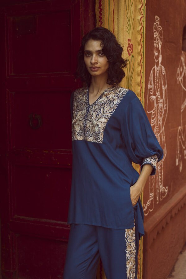 Embroidered Teal Pant Set - Image 12
