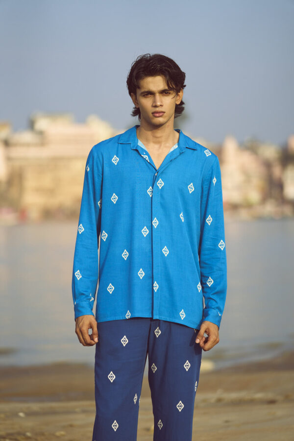 Blue Ikkat Print Shirt - Image 7
