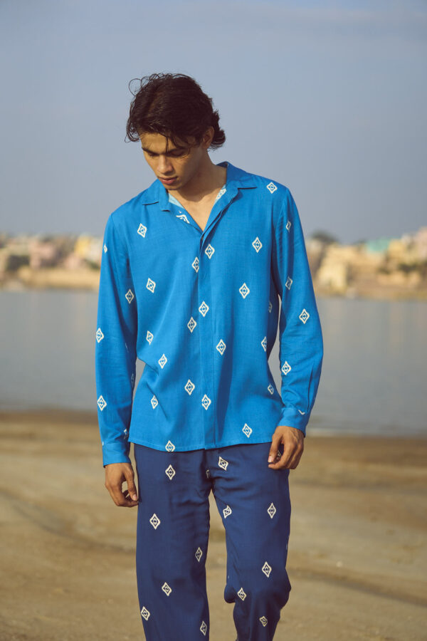 Blue Ikkat Print Shirt - Image 6