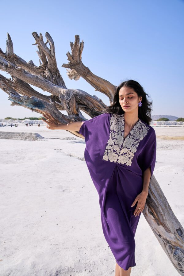 Embroidered Bib Kaftan - Image 8