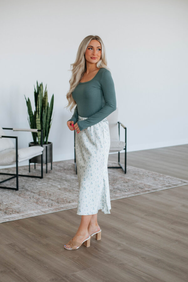 Denalia Floral Skirt - Image 2