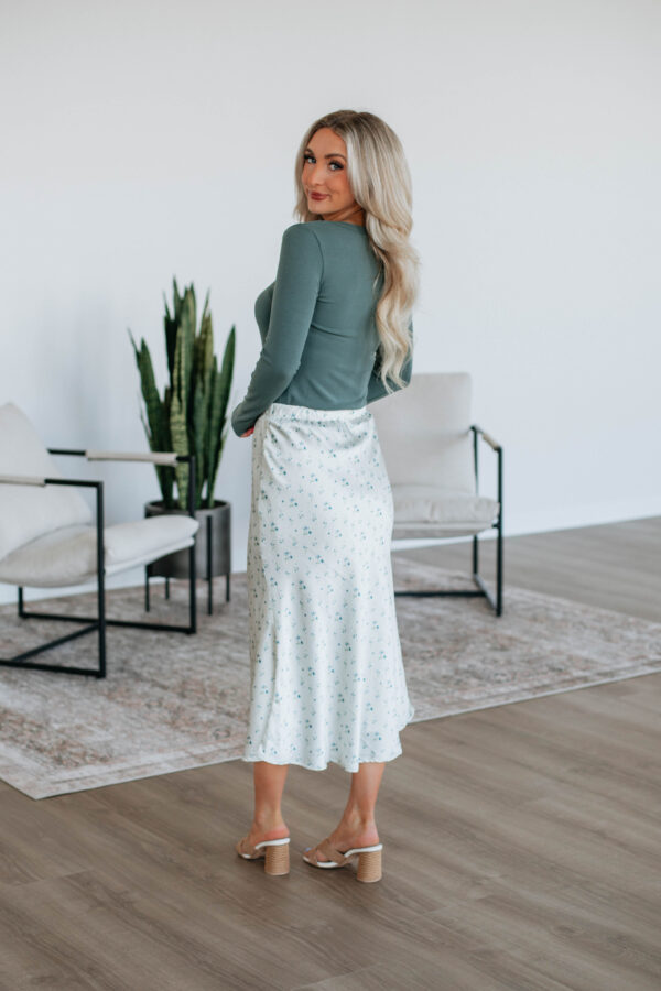 Denalia Floral Skirt - Image 7