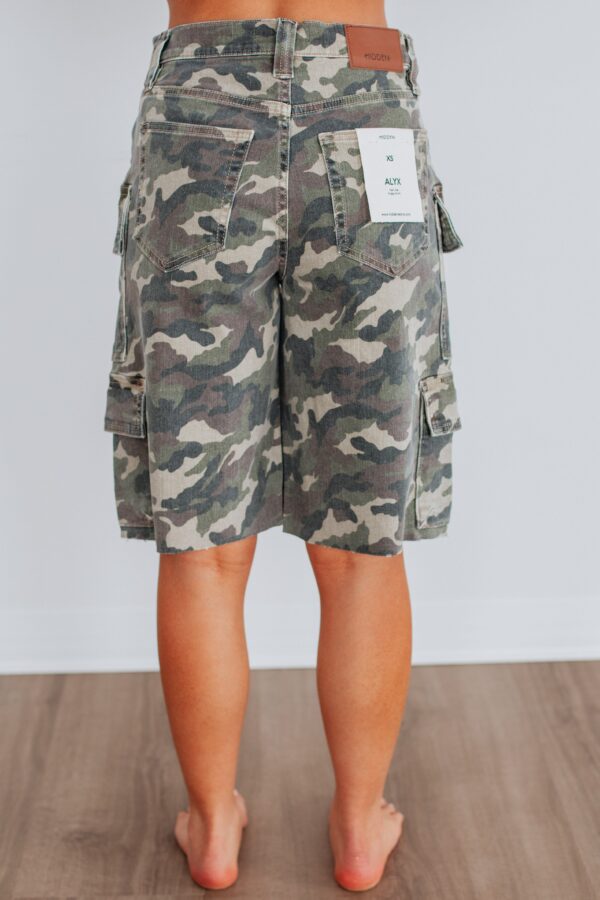 Alyx Hidden Cargo Shorts - Image 5