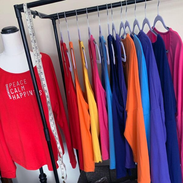 Anchored | Red women's sleeveless activewear top - Image 7