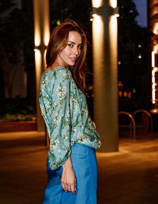 Bea Top Posy - Image 2