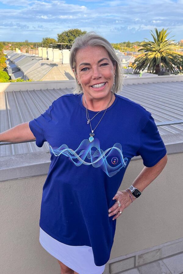 Dark blue 852 Hz Frequency Activewear T-Shirt - Image 2