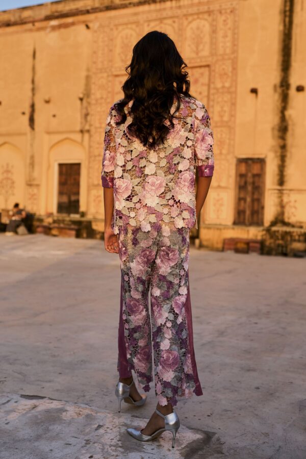Scalloped Floral Lace Set - Image 9