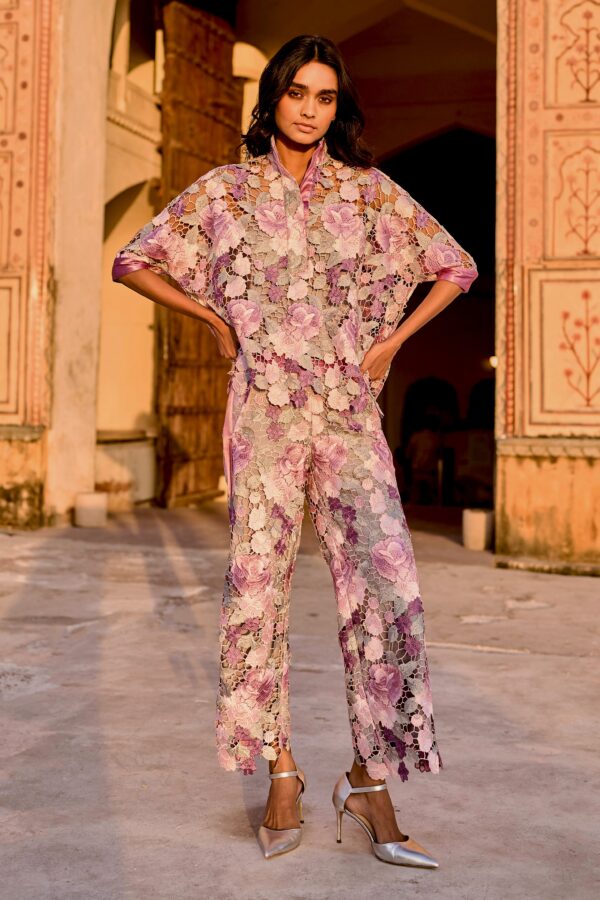 Scalloped Floral Lace Set - Image 4