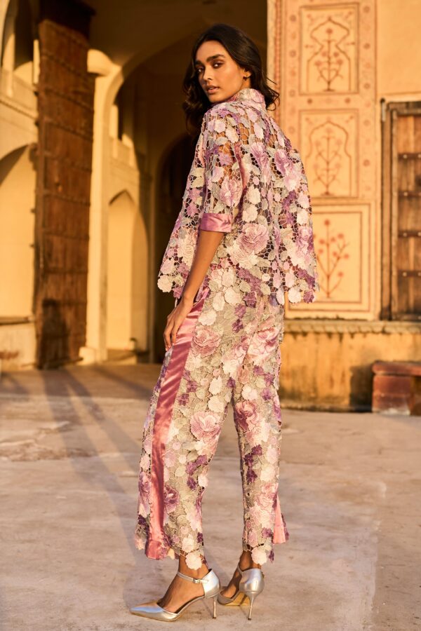 Scalloped Floral Lace Set - Image 7