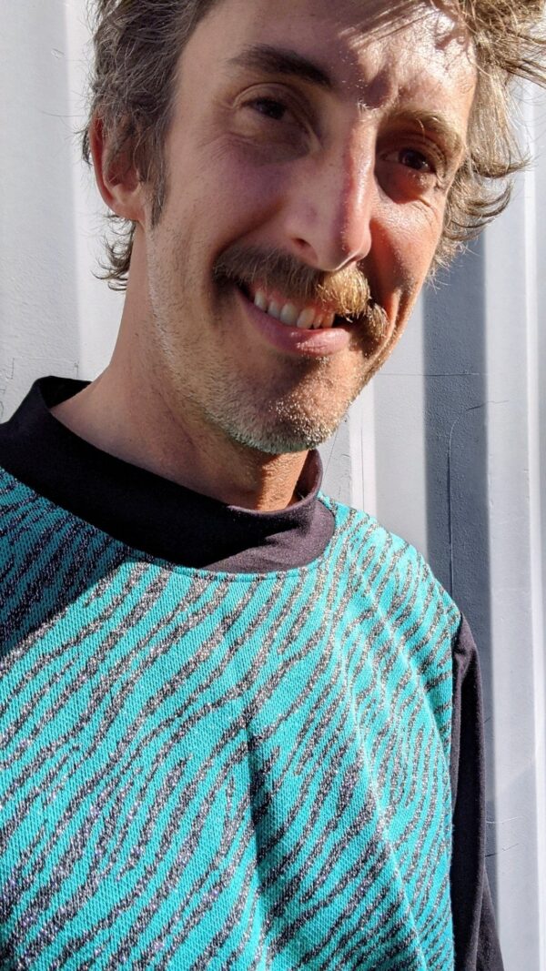ELECTRIC GLACIERS VEST - Image 4