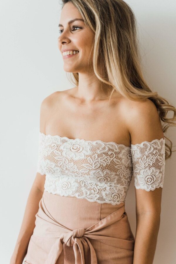 Ivy Off The Shoulder Crop - Image 30