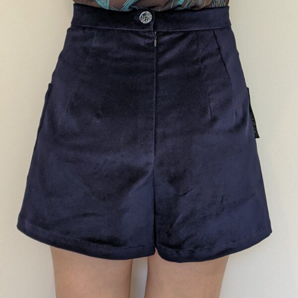 JEN SHORTS LTD. ED. - Image 2
