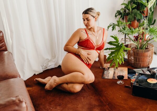 Ruby Lace Knickers - Image 3